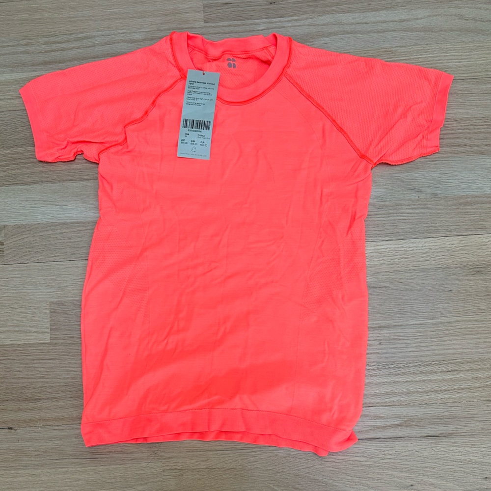 NWT Sweaty Betty Athlete Seamless Workout Tee